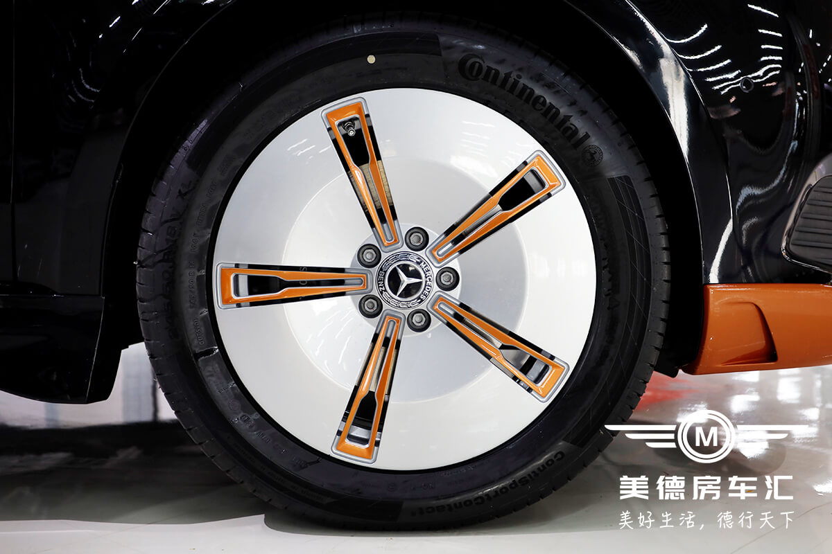 f890e7fadff3946c493ed68825e1ff71.jpg